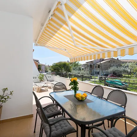 Апартаменты Marisan Seaview