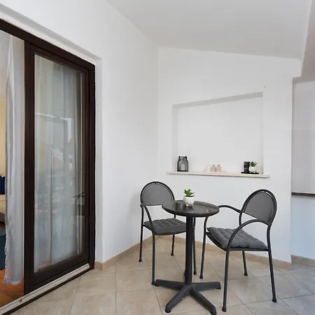 Marisan Seaview Апартаменты Фунтана