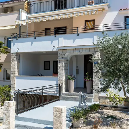 Marisan Seaview Apartman Funtana