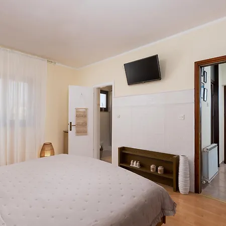Marisan Seaview Apartment Funtana